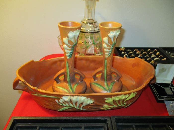 ROSEVILLE POTTERY PIECES