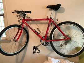 TREK 6000 Bike Like New Condition