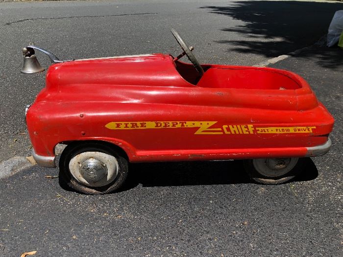 1950 Murray Fire Chief Pedal Car  All Original