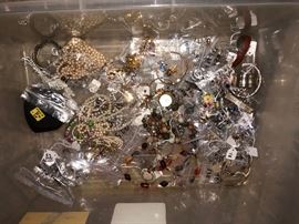 some of the jewelry some silver and gold in there plus there are binate silver coins