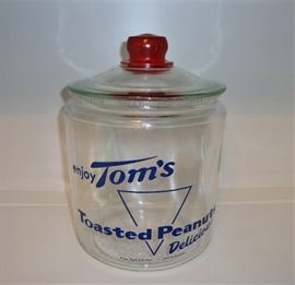 1940'S TOM'S PEANUT JAR - USA