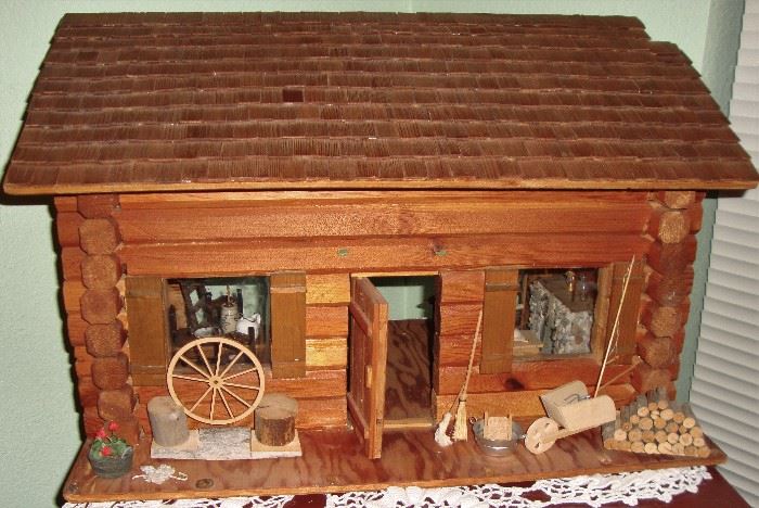 VINTAGE LOG CABIN DOLL HOUSE WITH ACCESSORIES - VERY SWEET ! (SEE NEXT TWO PICTURES)