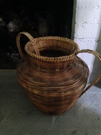 Urn shaped basket