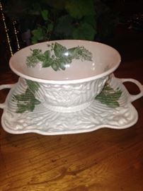 Bowl with serving tray