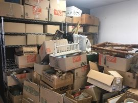 Now over 150 box lots of vintage items. 