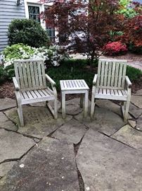 Outdoor teak chairs with side table