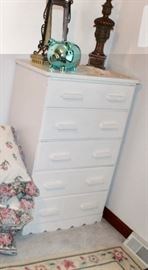 Great chest of drawers for a guest room or kids room