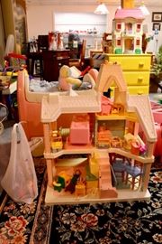 another doll house.  They're everywhere.