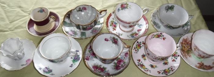 Bone china cup & saucer collection 