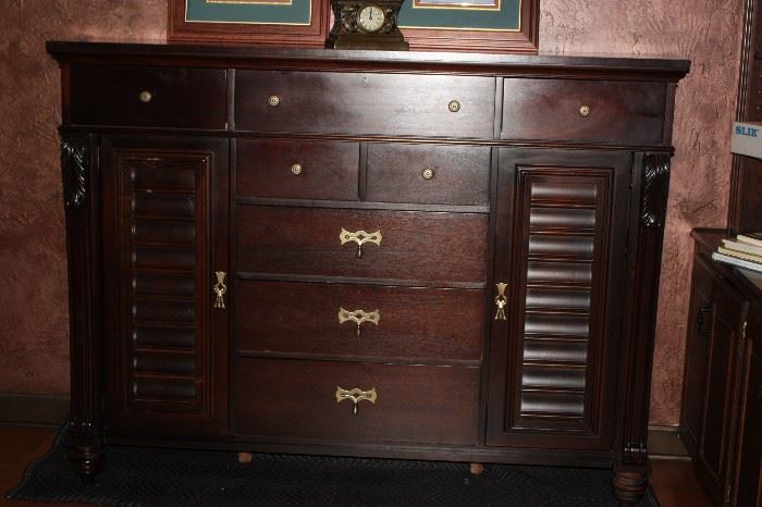 Stanley chest oversize chest of drawers (pristine)