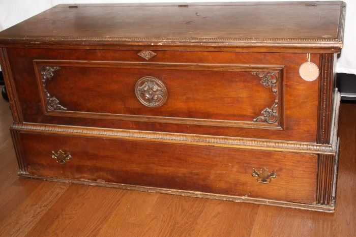 Cedar chest (antique)