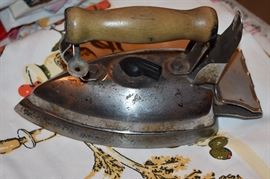 Vintage Iron with collectible Green Handle