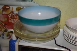 Pyrex Mixing Bowl, Glass Pie Plates