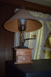 Vintage Coffee Grinder Table Lamp