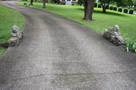 Vintage Concrete Lions for your Driveway Entrance