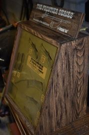 Vintage Frontier Series Imperial Lock Backs Pocket Knife Store Display Unit