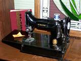 Singer Feather Weight Machine