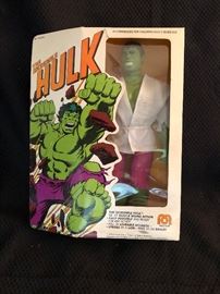 INCREDIBLE HULK Vintage (NEW) 1978 Mego 12" action figure (Fly-Away Action)
This item is brand new in original packaging. The box is in nice shape. This is a very rare must own item for collectors. 
