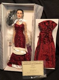 "Diva" by Toner Doll Company.  Limited Edition 200-UFDC-2007.   Tyler Winworh Collection.  Excellent Condition w/ coat.  Includes microphone.  Part of the Diva and the Fantasies Series.