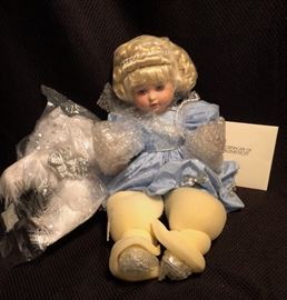Marie Osmond - "Angel Baby".  New Millennium Fine Porcelain Collector Doll.  Excellent Condition w/ box, Certification and accessories.  No. 15462/20000
