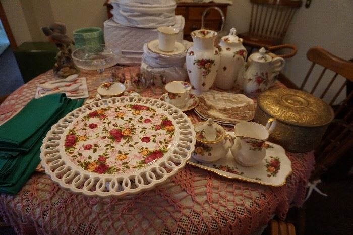  Johnson Bros. Country Rose Items, cake plate, service for 8 dish set