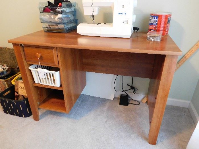 Sewing desk/work table