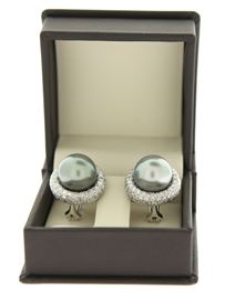 18k White Gold Earrings with Tahitian Pearls and Diamonds