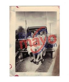 Bonnie and Bille Jean Parker, 2.5" x 3.5"