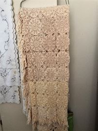 crocheted bedspreads