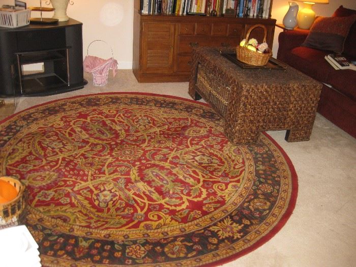LARGE round area rug