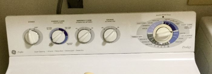 Electric dryer appears to be in good working condition