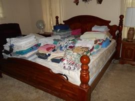 King dual control adjustable bed