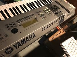 Yamaha Motif 6
