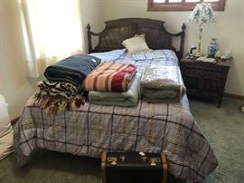 Drexel Bedroom Set. Bedding