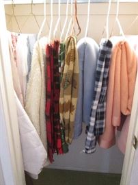 Assorted Linens, Blankets and Afghans