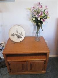 Small Storage Cabinet, Florals and Table-Top Accessories