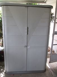 Rubbermaid Storage Unit