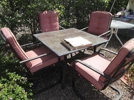 Patio Table/4-Chairs and Cushions