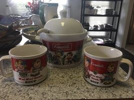 Vintage Campbell Soup Company soup tureen and mugs by Westwood