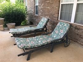 Very cool vintage cast iron lounging chairs