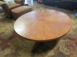 Circular Center Pedestal Coffee Table with Center Adjustment to Elevate