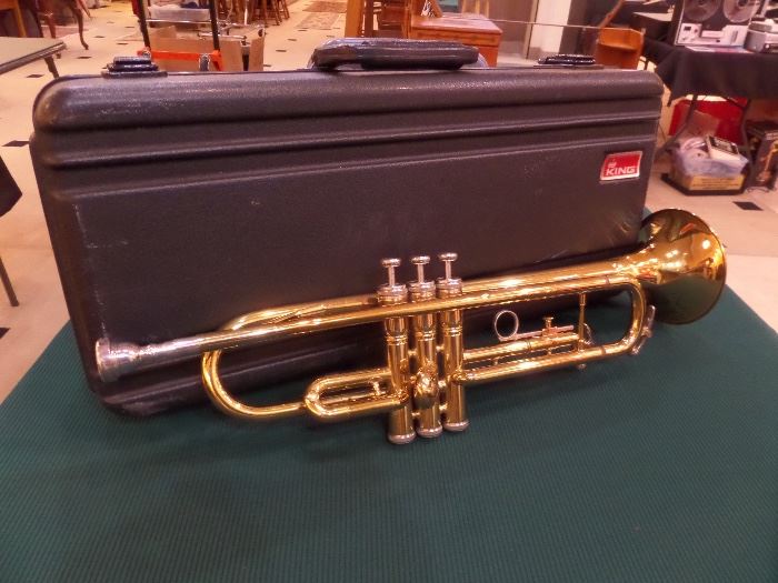 King Trumpet and Case