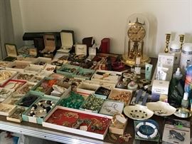 Variety of jewelry, men's and women's / ladies watches