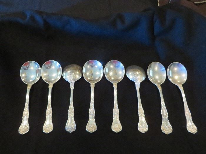 KING GEORGE STERLING SOUP SPOONS (8 SPOONS)