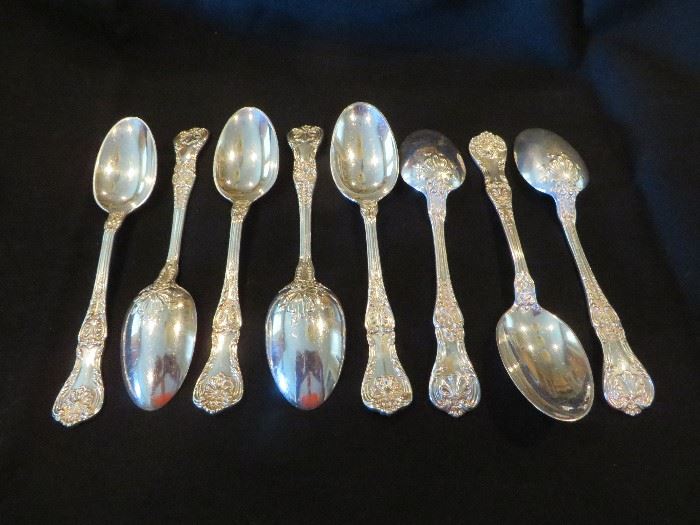 8 ADDITIONAL TABLE SPOONS