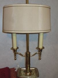 FREDRIC COOPER VINTAGE BRASS DOUBLE CANDLESTICK DESK LAMP