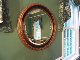 Round beveled mirror