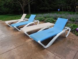 patio lounge chairs
