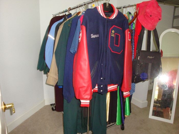 Mens & wms coats, clothes, costumes-burberry, LL Bean, Eddie Bauer, Banana Republic, Duluth Trading Co, Talbots, Coldwater Creek, Ralph Lauren etc. Most size Med