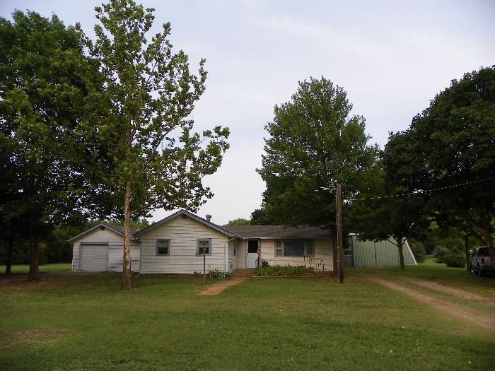 2 bdrm, 1 bath home with sun room & over sized 1 car attached garage &  large detached shop on 1.5 acres.  
                  $84,900                   3% buyer broker Comm.         
       Offered by: Malone & Assoc. LLC.  316-252-7498